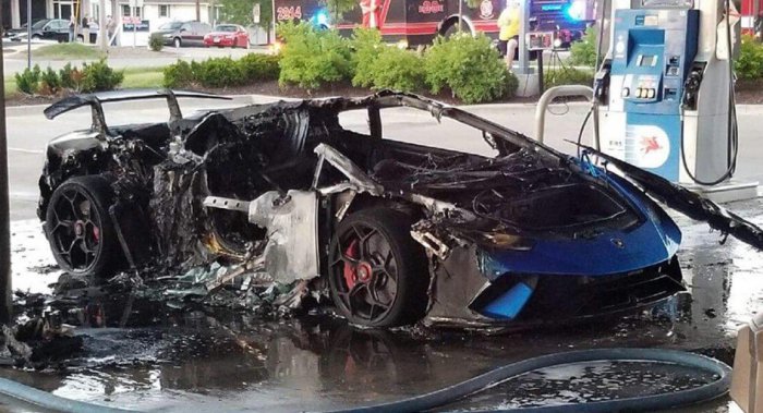      Lamborghini 3